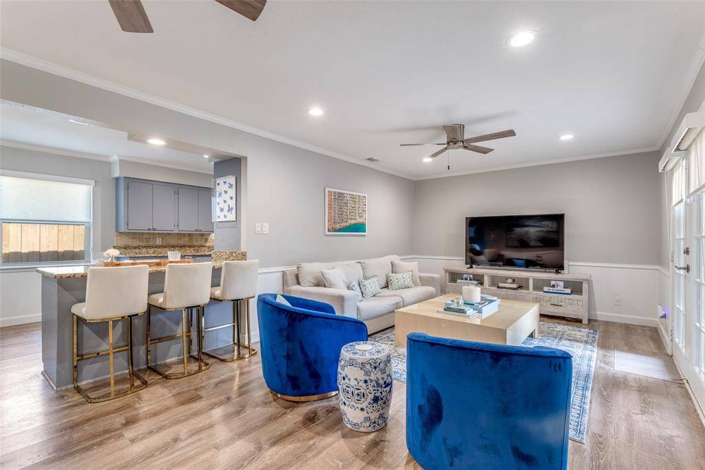 2476 Pinebluff Drive, Dallas, TX 75228