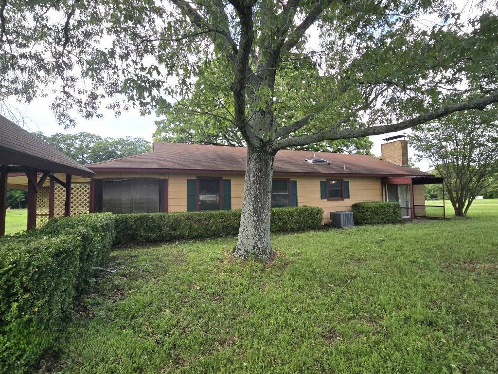 159 Rs County Road 3365, Emory, TX 75440