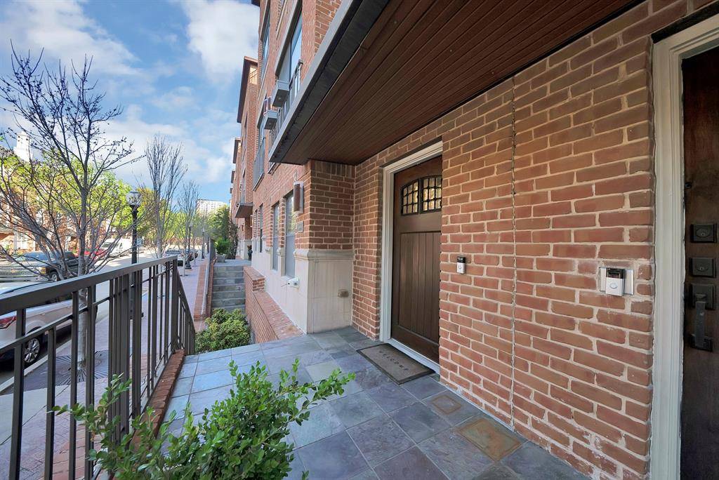 2420 Hugo Street #3, Dallas, TX 75204