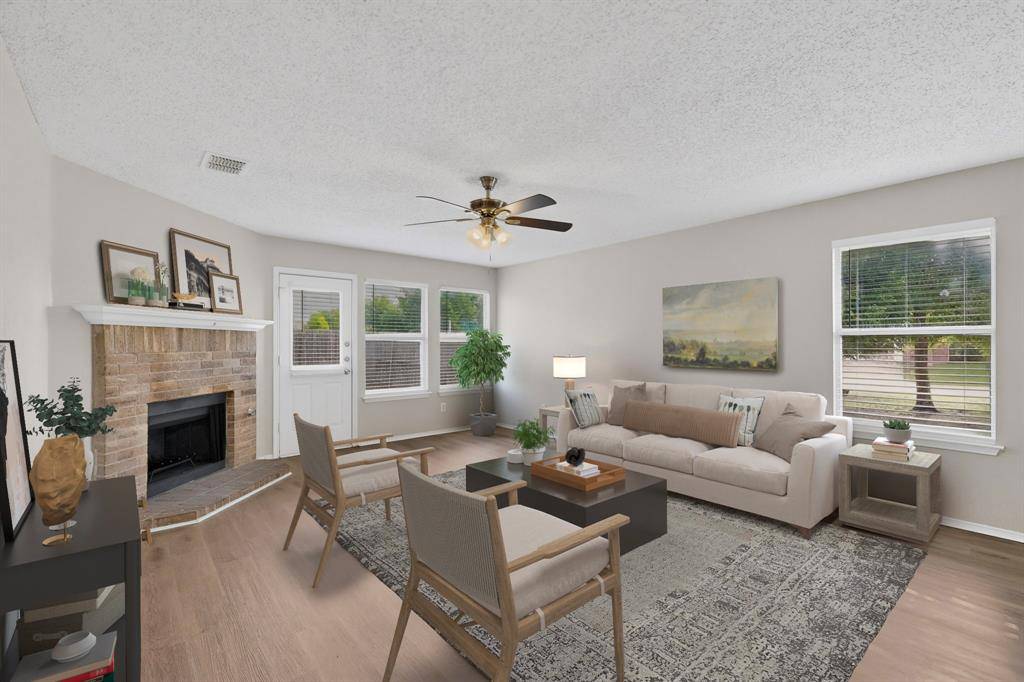 1502 Warrington Way, Forney, TX 75126