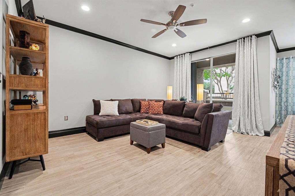 330 Las Colinas Boulevard #118, Irving, TX 75039