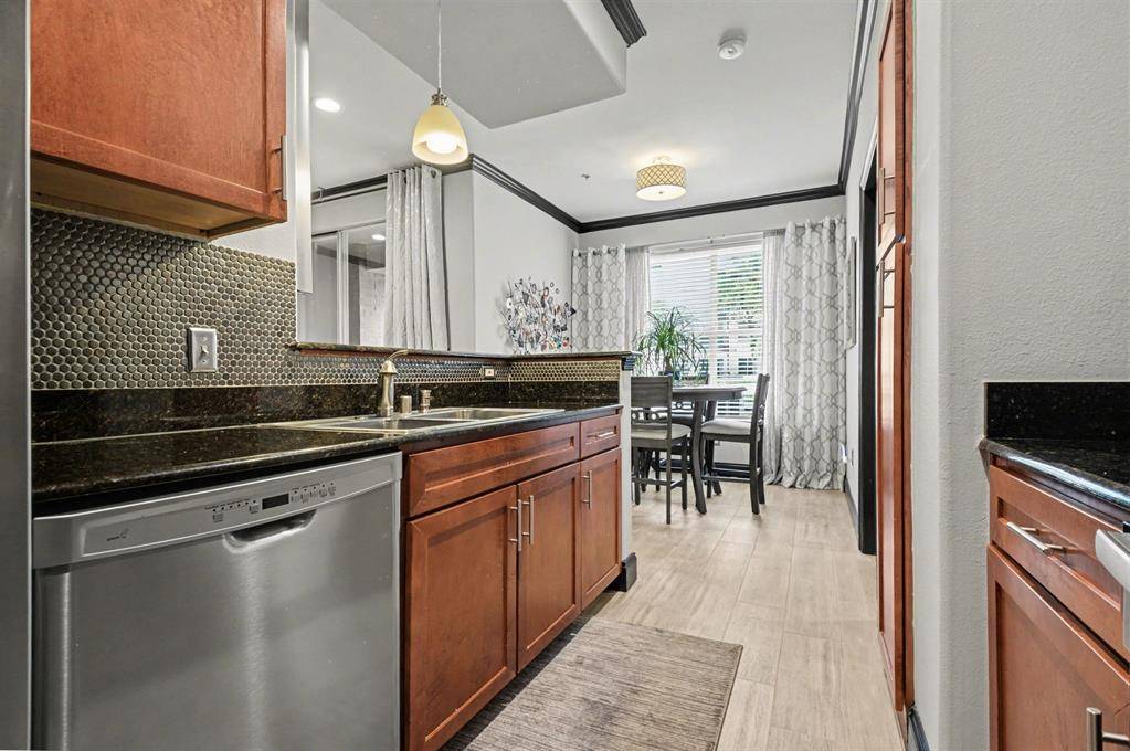 330 Las Colinas Boulevard #118, Irving, TX 75039