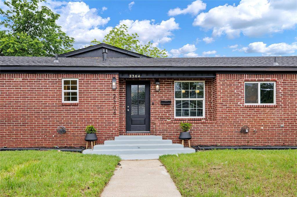 2304 Annabelle Lane, Fort Worth, TX 76119