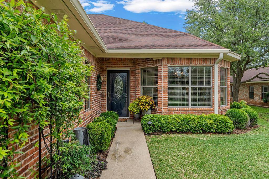 9136 Darby Lane, Waco, TX 76712