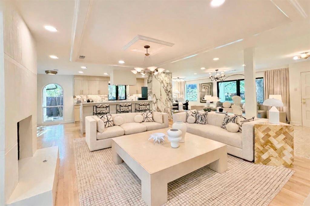 5270 Ponderosa Circle, Dallas, TX 75227