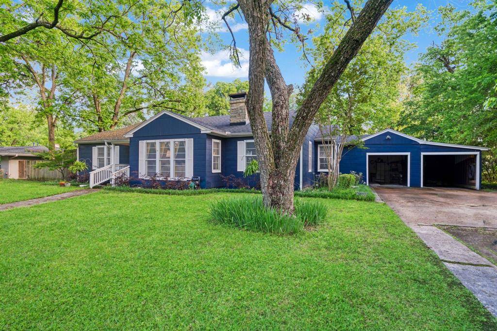 2000 Simpson Street, Paris, TX 75460