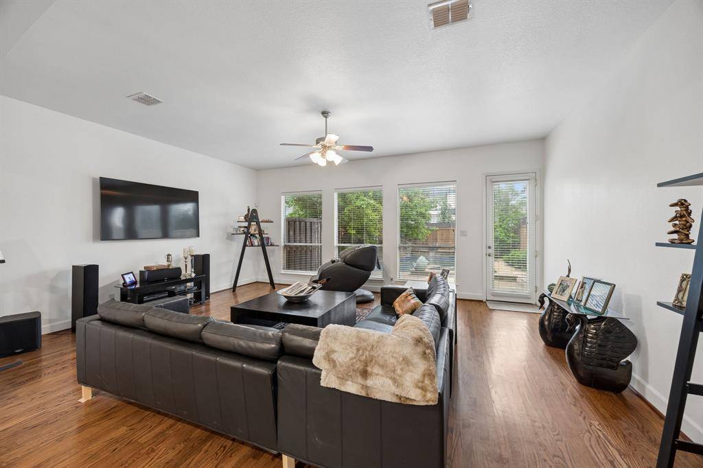 4415 W University Boulevard, Dallas, TX 75209