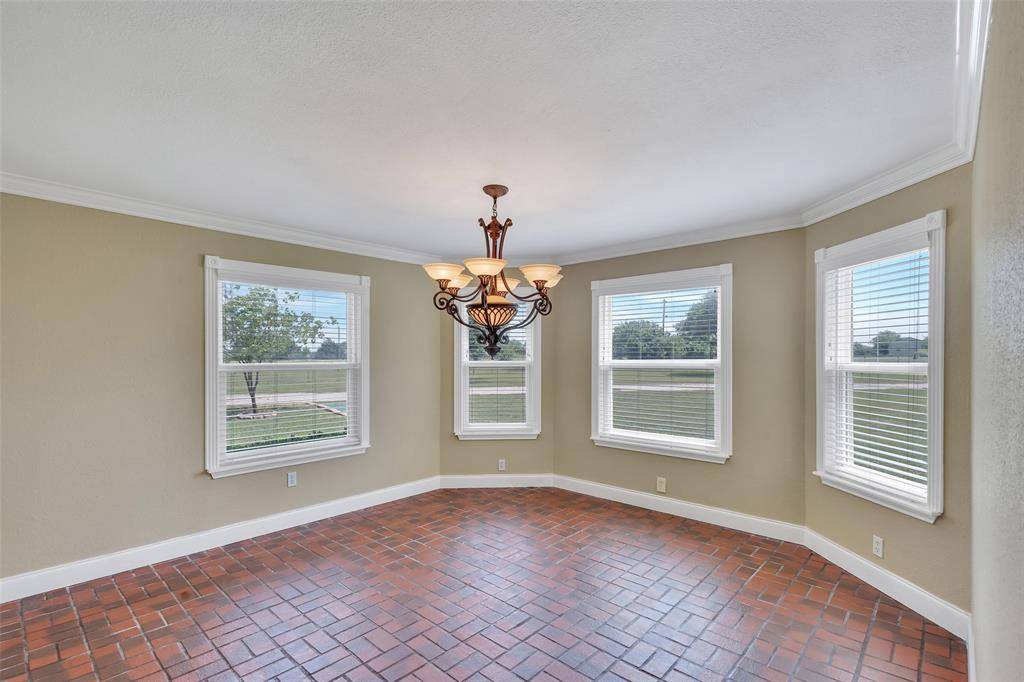 11054 County Road 2464, Poetry, TX 75160