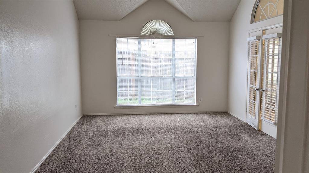 959 Grasswood Court, Arlington, TX 76017