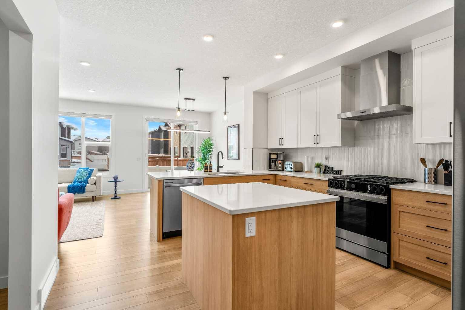 20 Walgrove HTS SE, Calgary, AB T2X 5P1