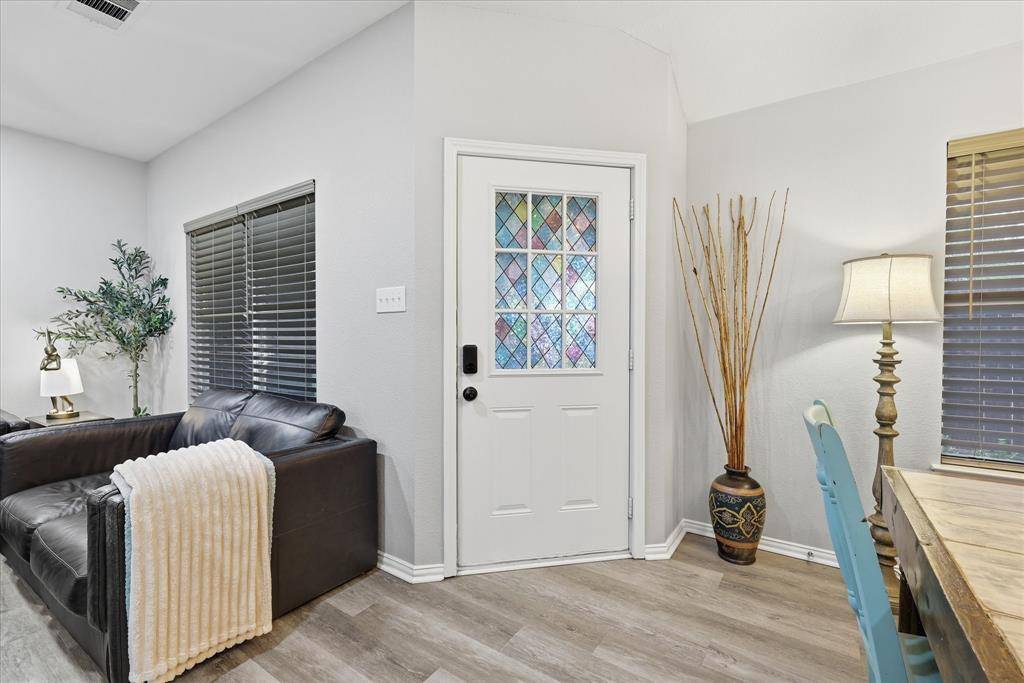 5621 Swords Drive, Fort Worth, TX 76137