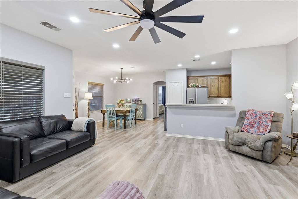 5621 Swords Drive, Fort Worth, TX 76137