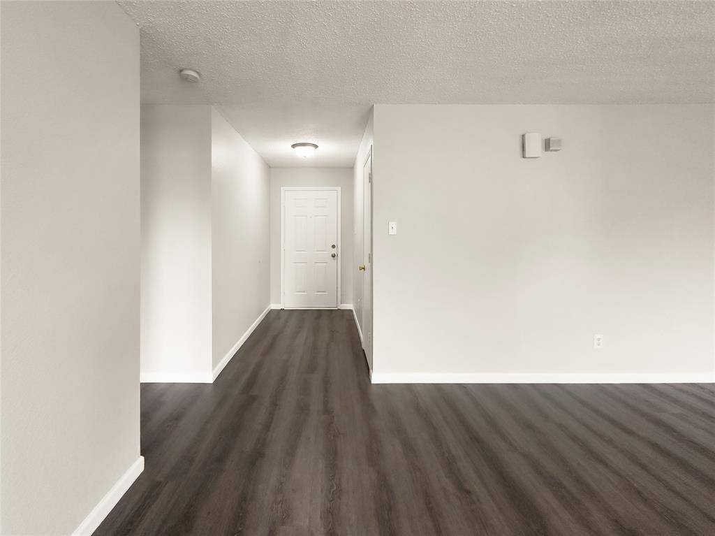 2043 Plains Court, Grand Prairie, TX 75052