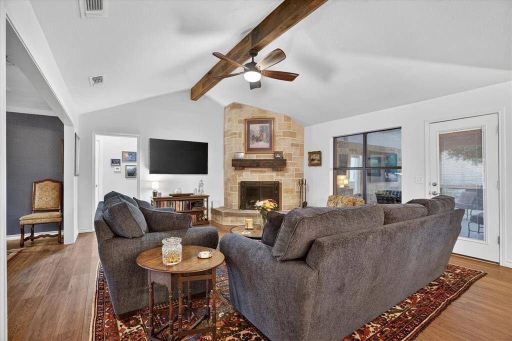 85 Crown Road, Willow Park, TX 76087