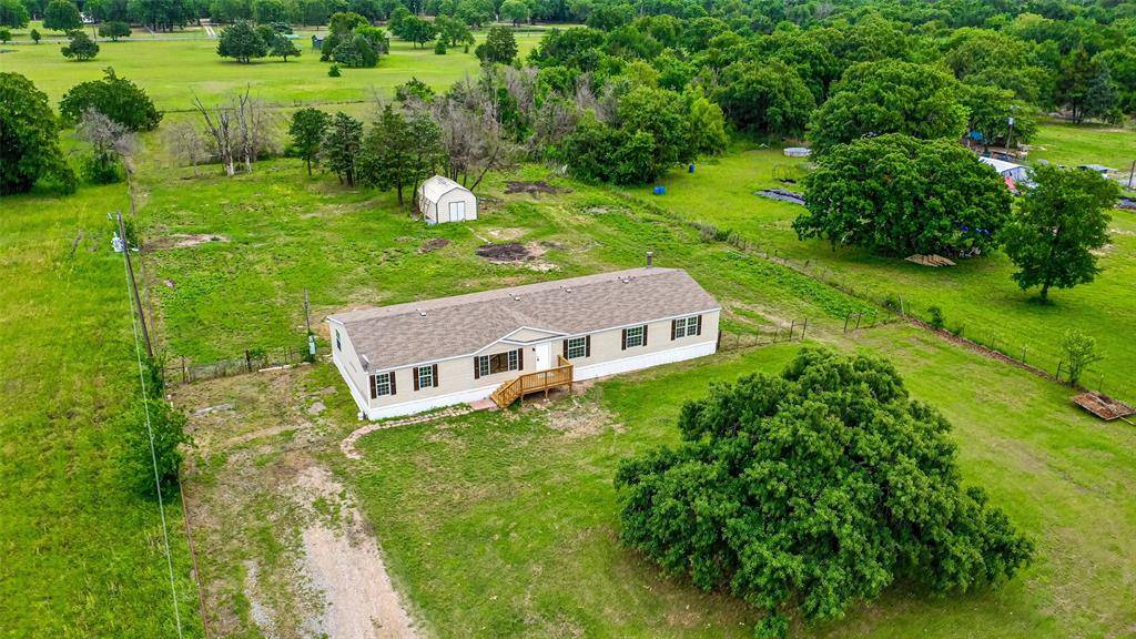 9239 Sabine Drive, Quinlan, TX 75474
