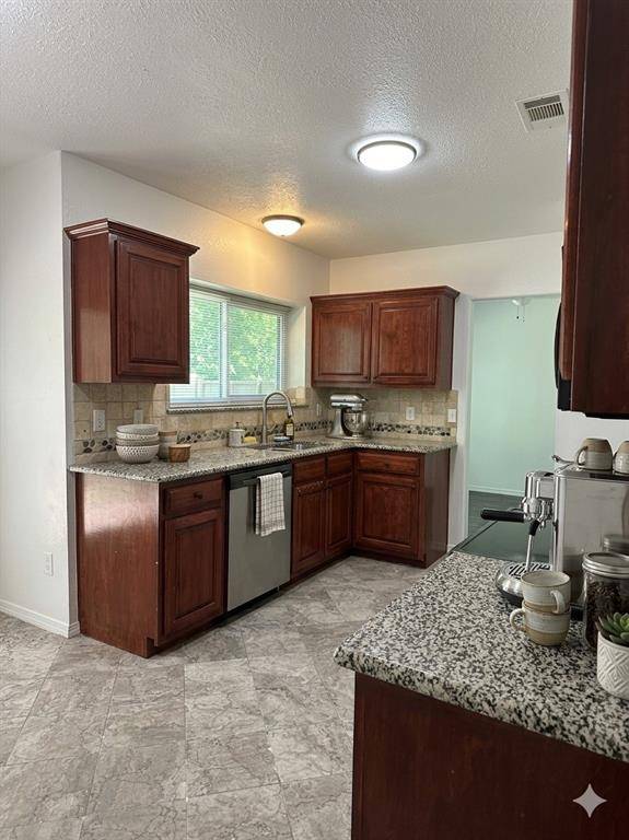 1929 Smokey Mountain Trail, Mesquite, TX 75149