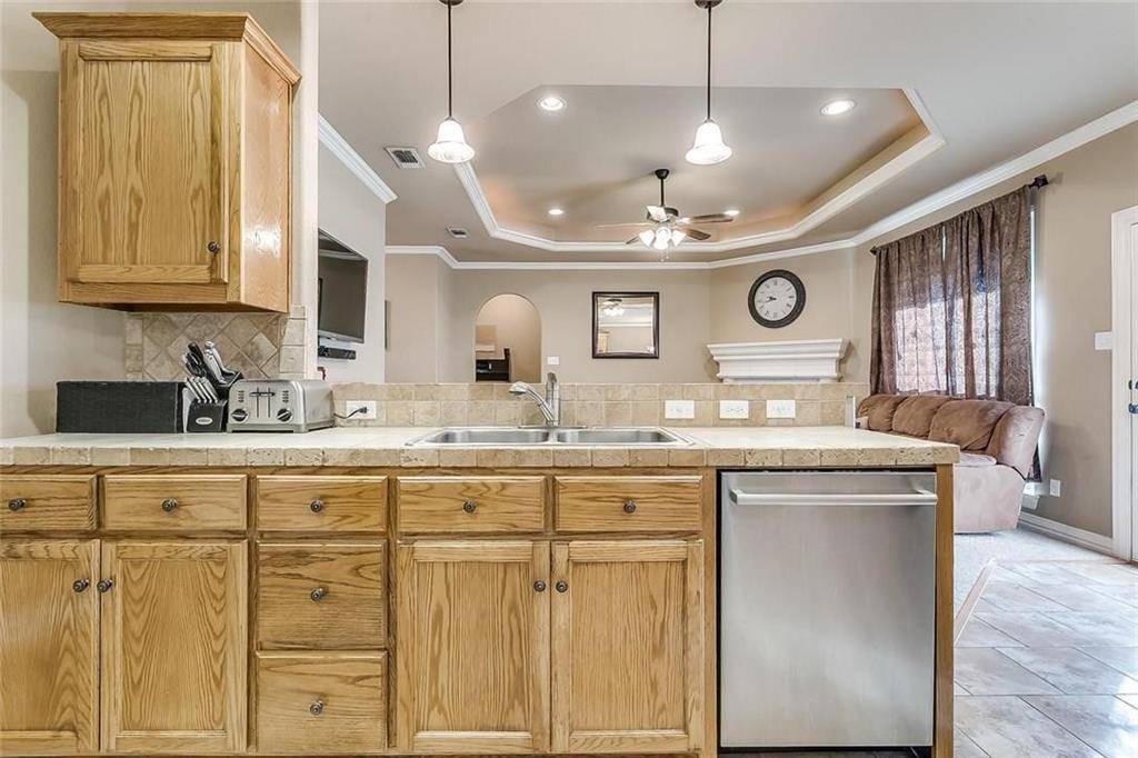 1873 Sandpiper Drive, Weatherford, TX 76088