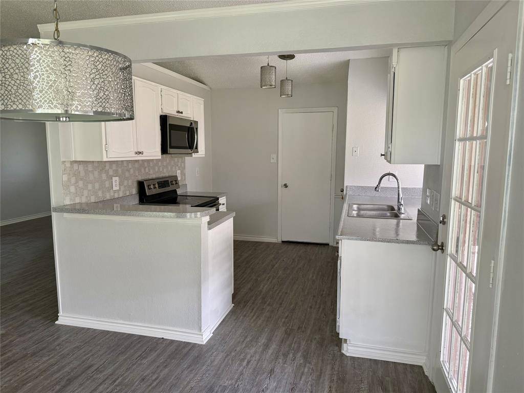 1213 Garden Terrace Drive, Irving, TX 75060