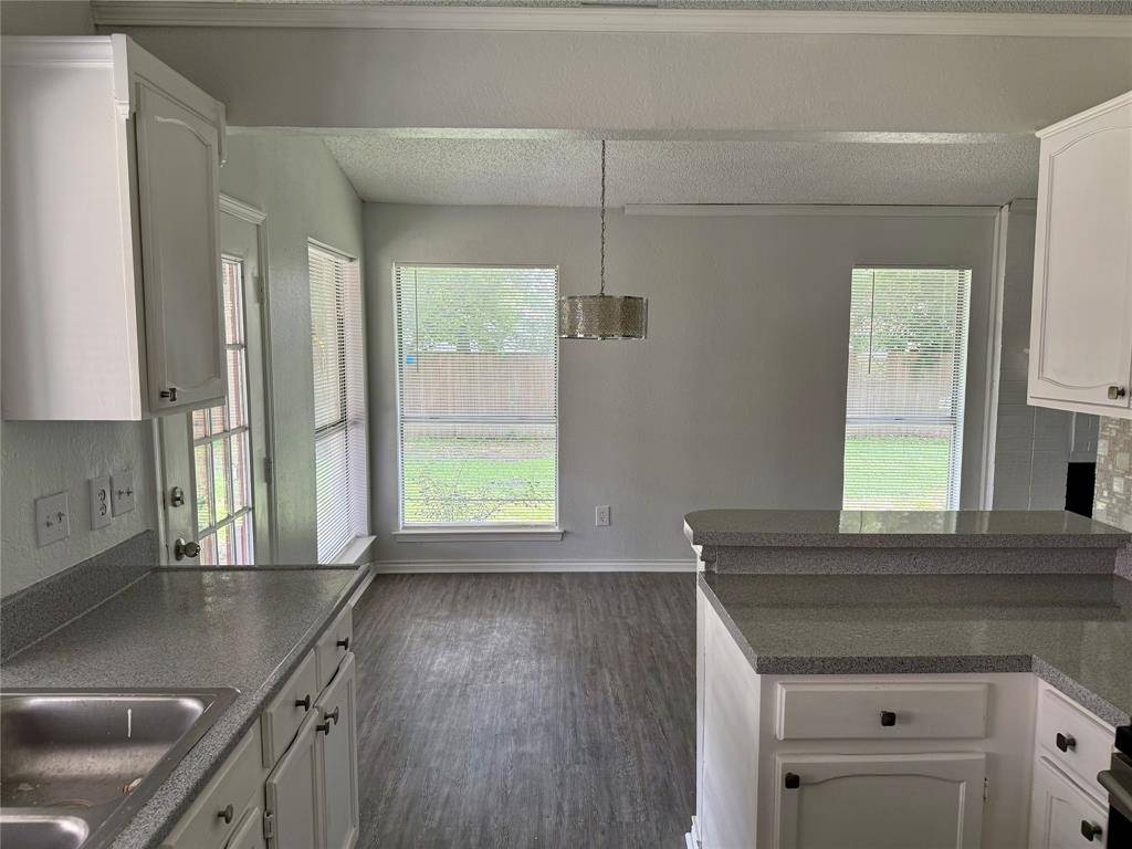 1213 Garden Terrace Drive, Irving, TX 75060