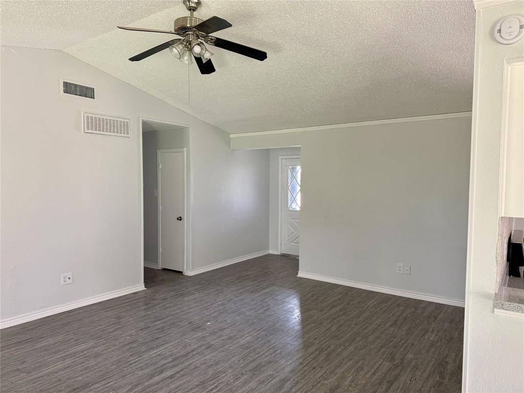 1213 Garden Terrace Drive, Irving, TX 75060