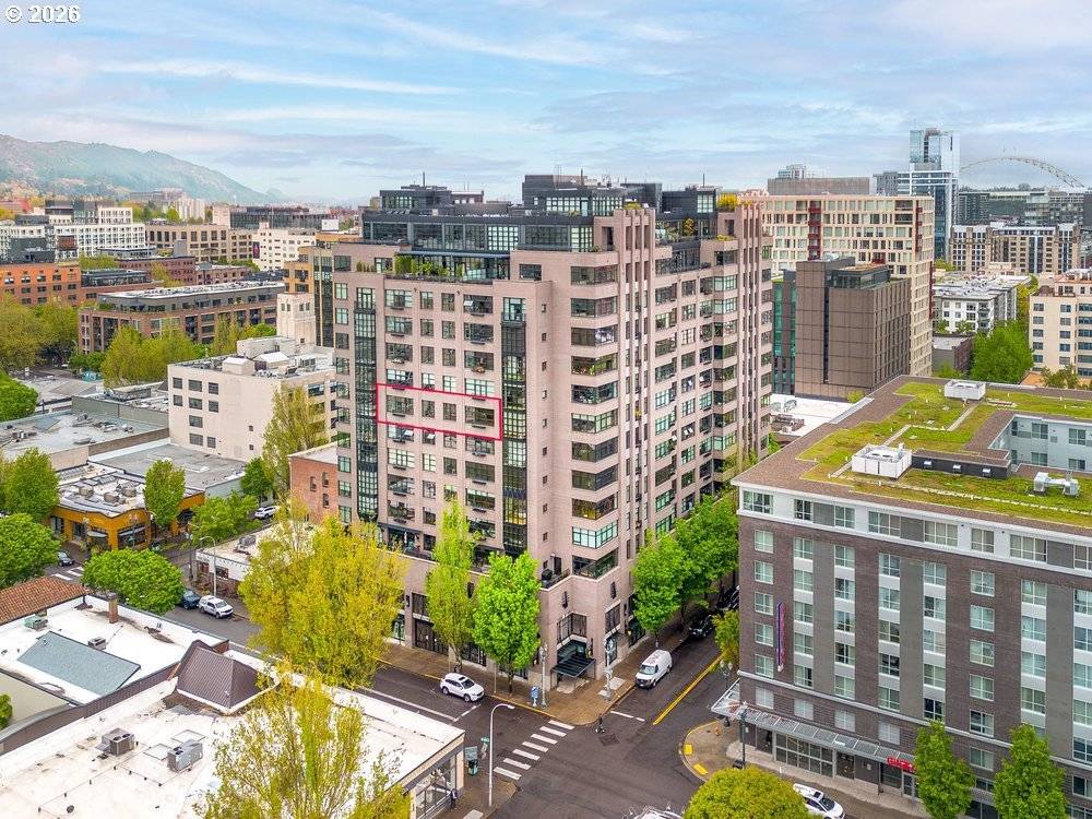 333 NW 9TH AVE #906, Portland, OR 97209