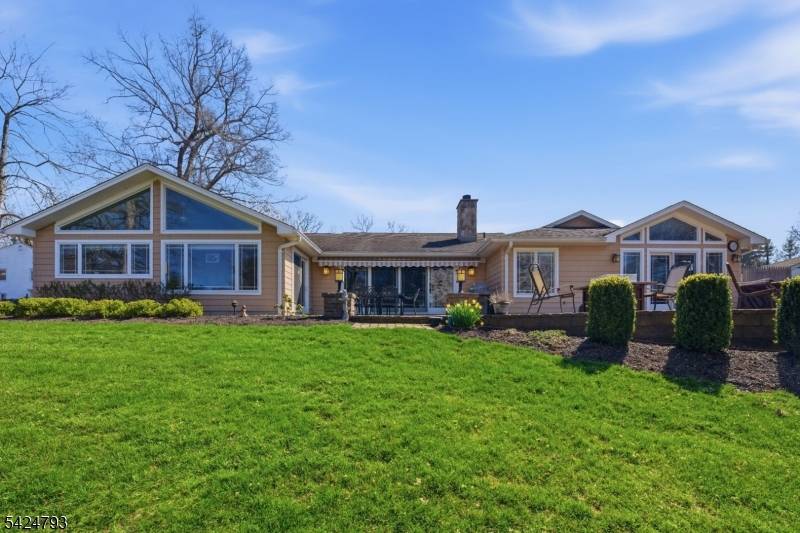 11 Dells Dr, Denville Twp., NJ 07834