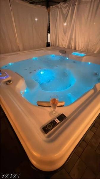 505 Knopf St, Linden City, NJ 07036