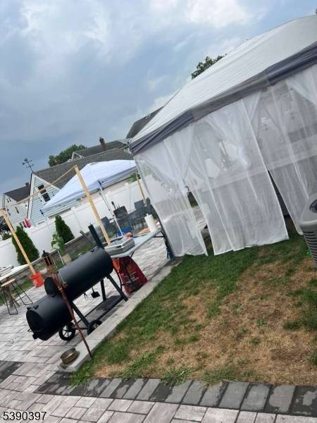 505 Knopf St, Linden City, NJ 07036