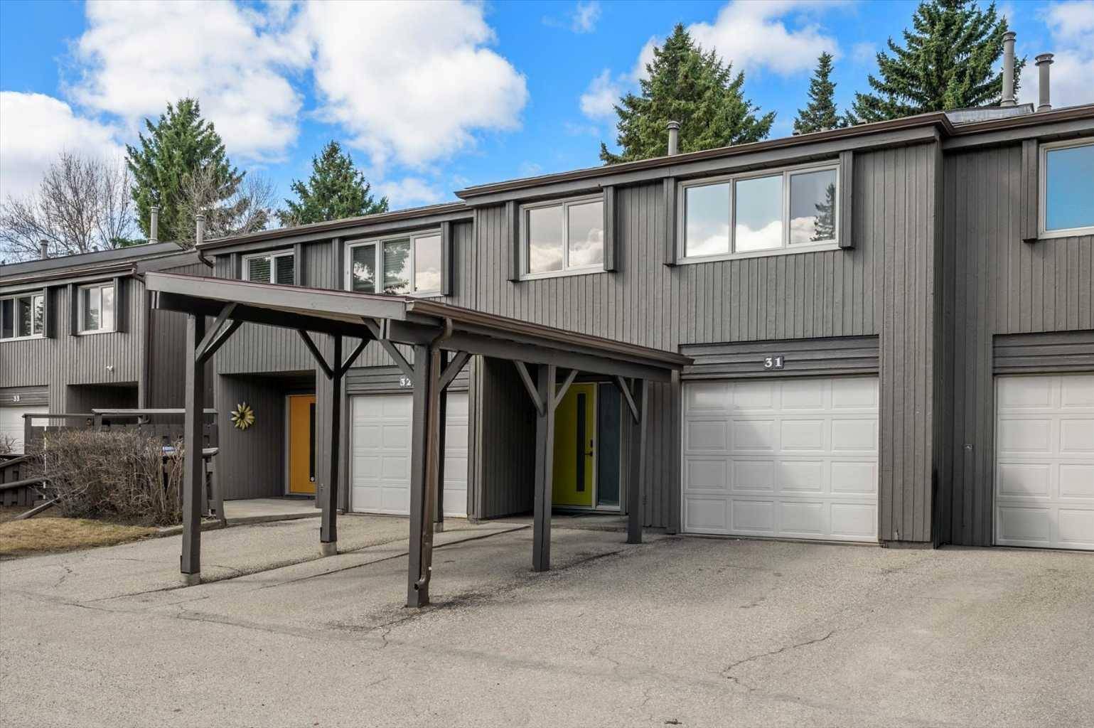 2225 Oakmoor DR SW #31, Calgary, AB T2V 4N5
