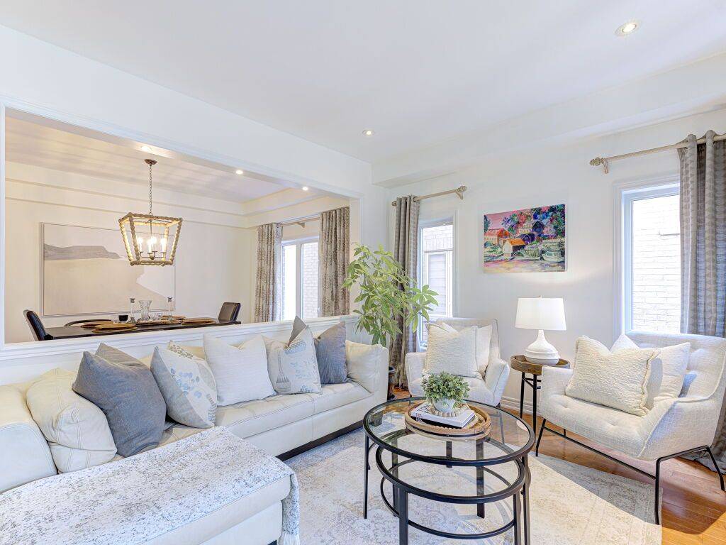 2301 Hertfordshire WAY, Oakville, ON L6H 7M5