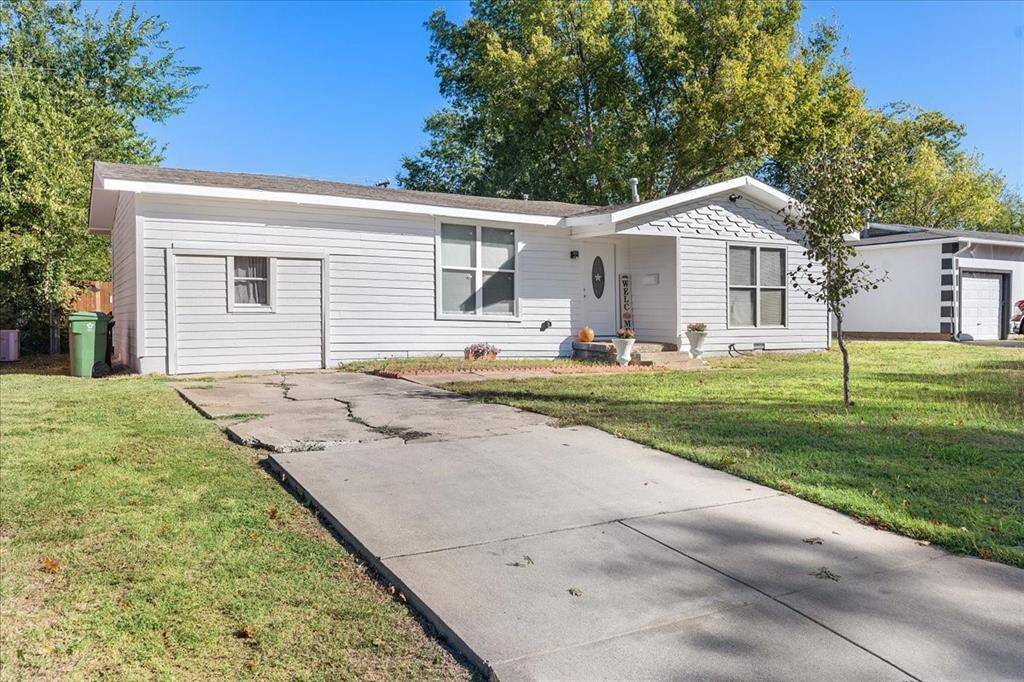 6621 Onyx Drive N, North Richland Hills, TX 76180