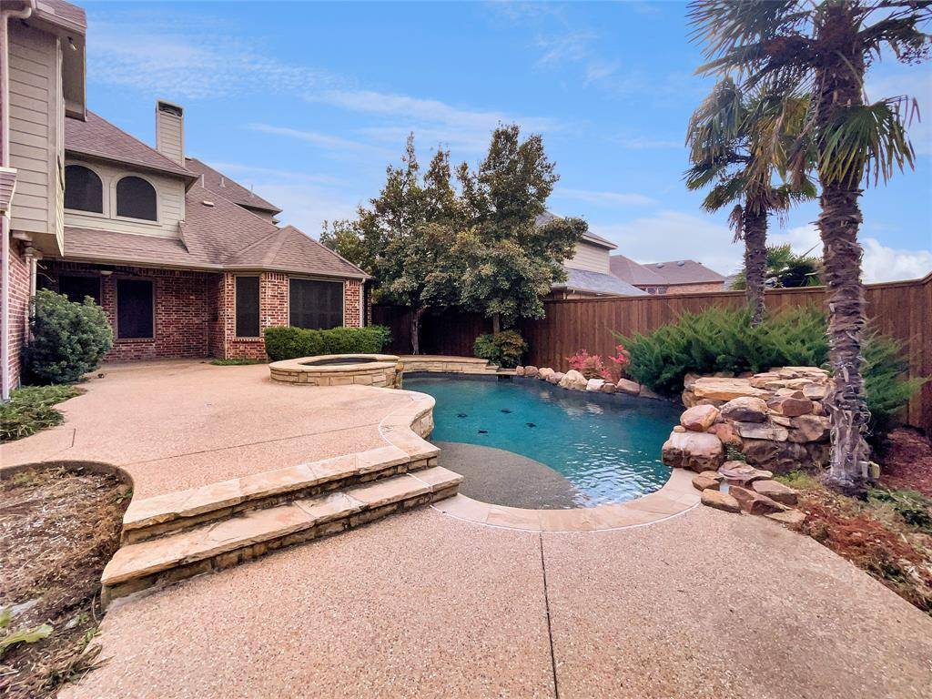 913 Clack Drive, Garland, TX 75044