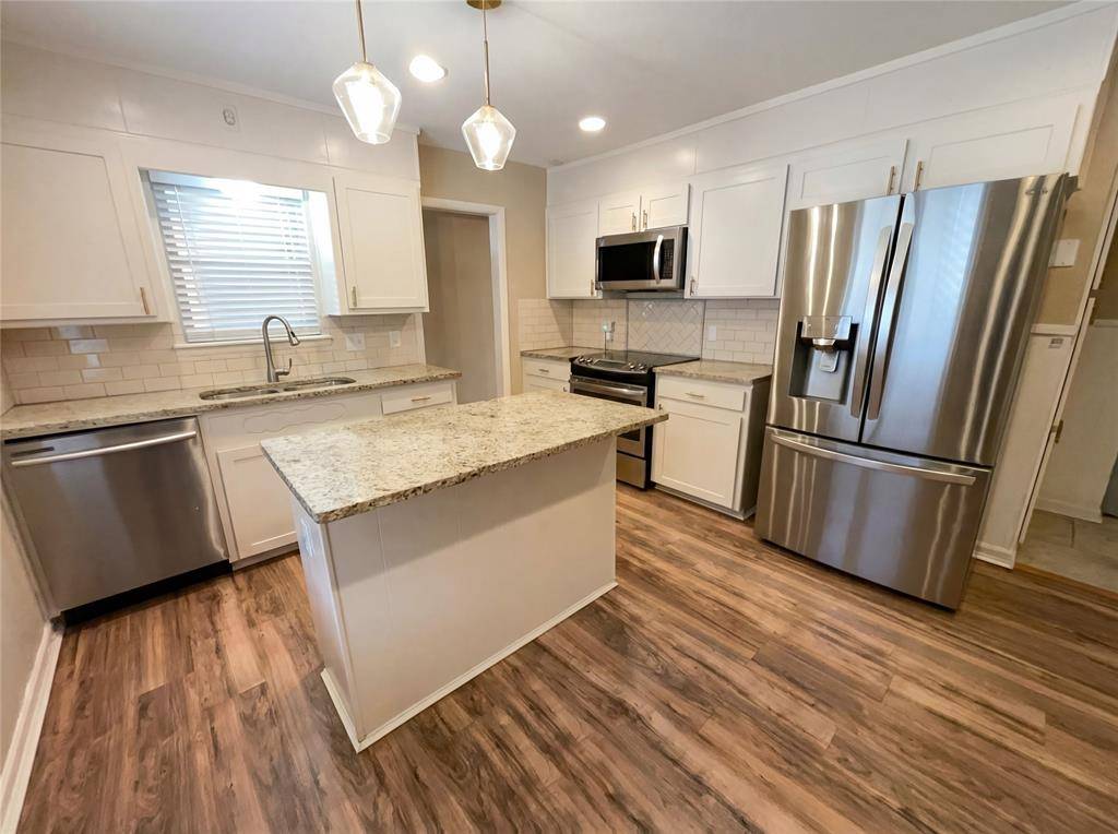 6817 Chickering Road, Fort Worth, TX 76116