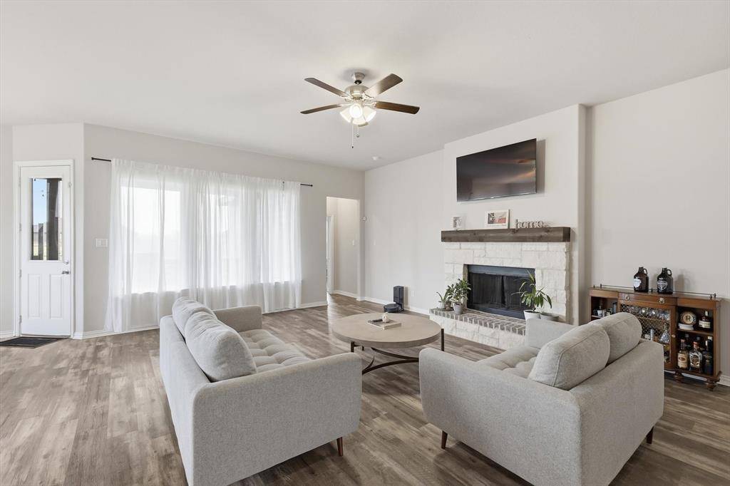 13429 Sage Meadow Circle, Sanger, TX 76266