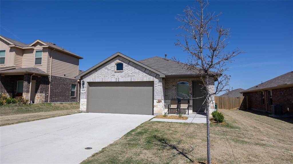 13512 Stage Coach Lane, Cresson, TX 76035