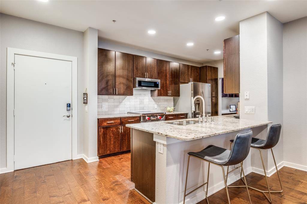4319 Bowser Avenue #204, Dallas, TX 75219