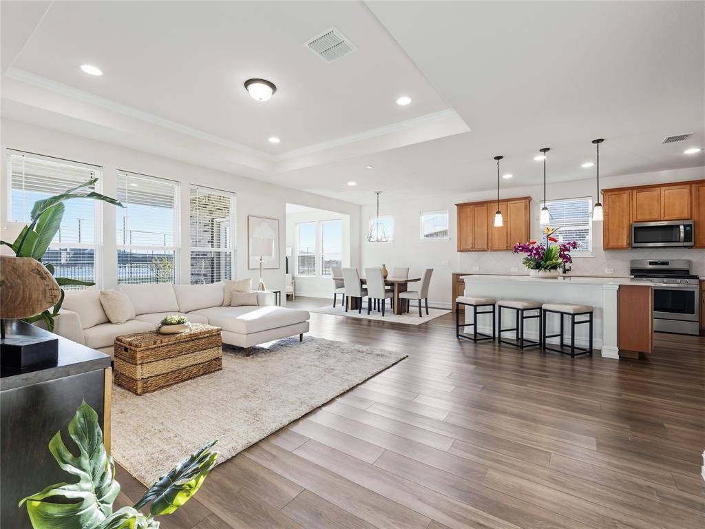 948 Memorial Drive, Little Elm, TX 76227