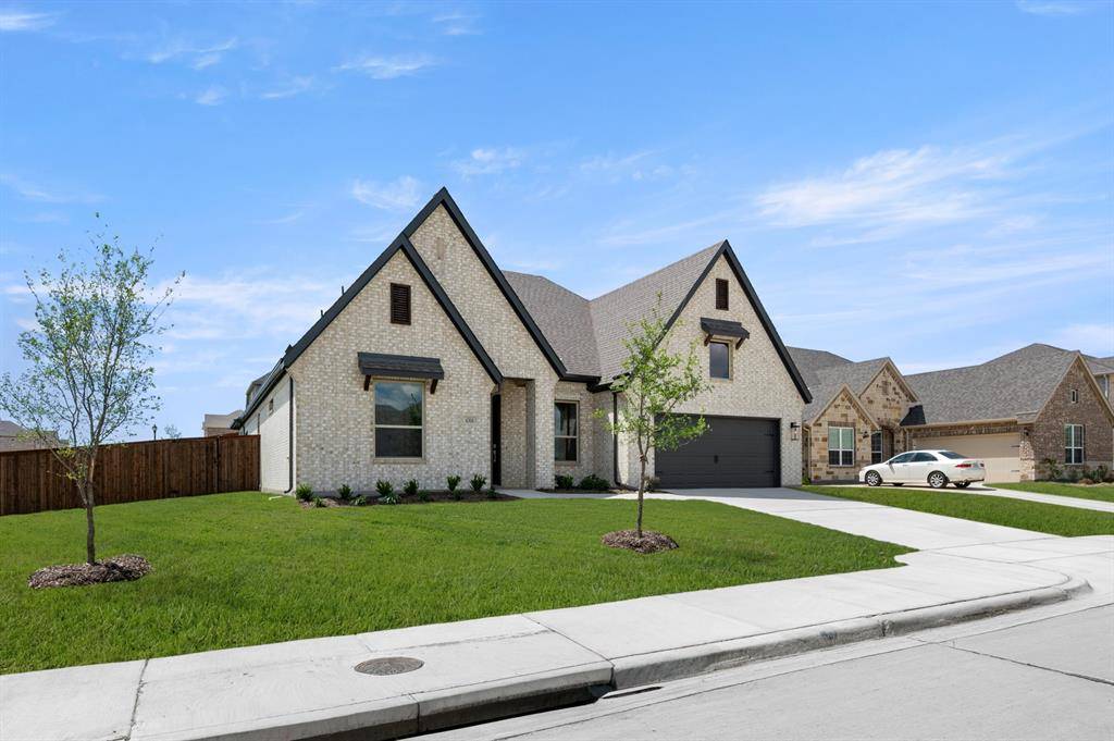 4304 Knight Street, Midlothian, TX 76065