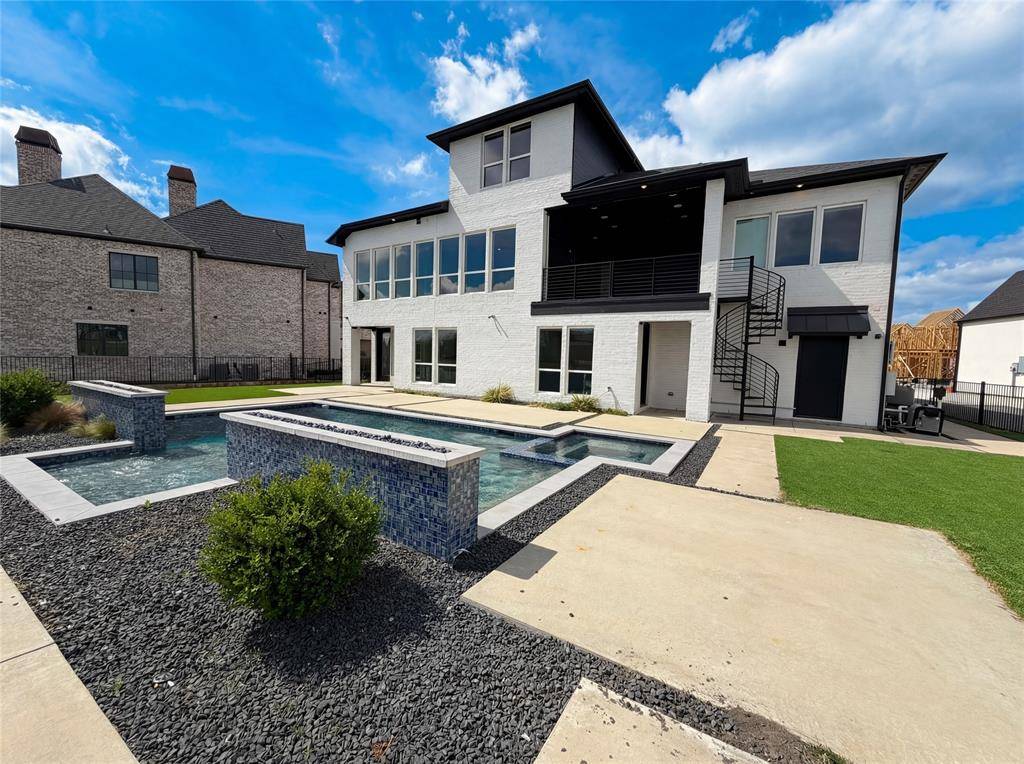 1918 Noe Boulevard, Heath, TX 75126