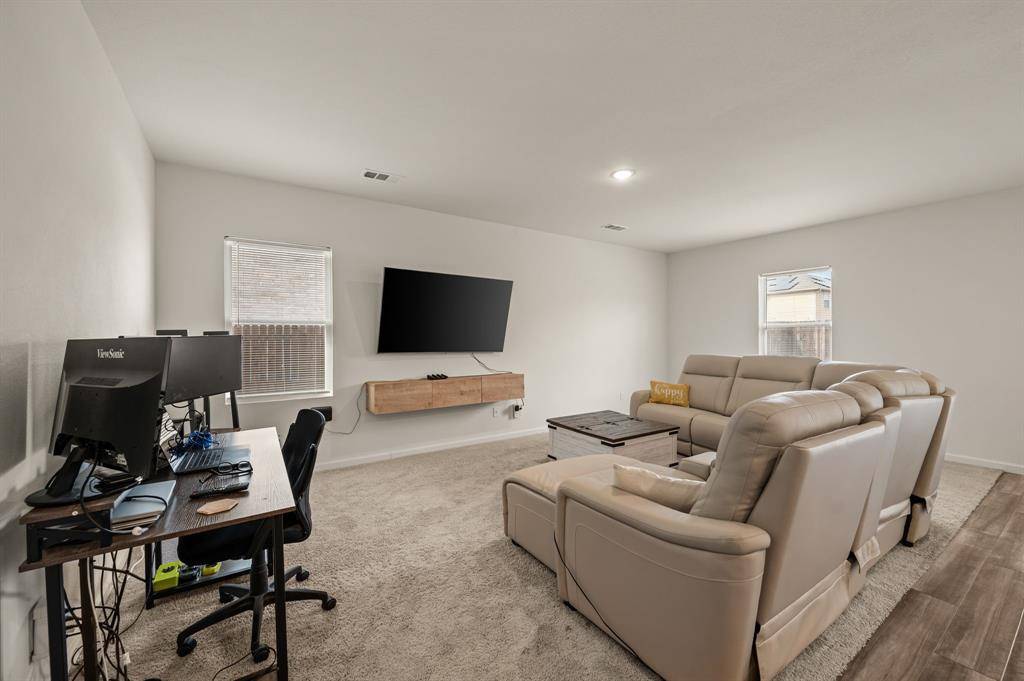 4724 Swan Neck Drive, Fort Worth, TX 76179