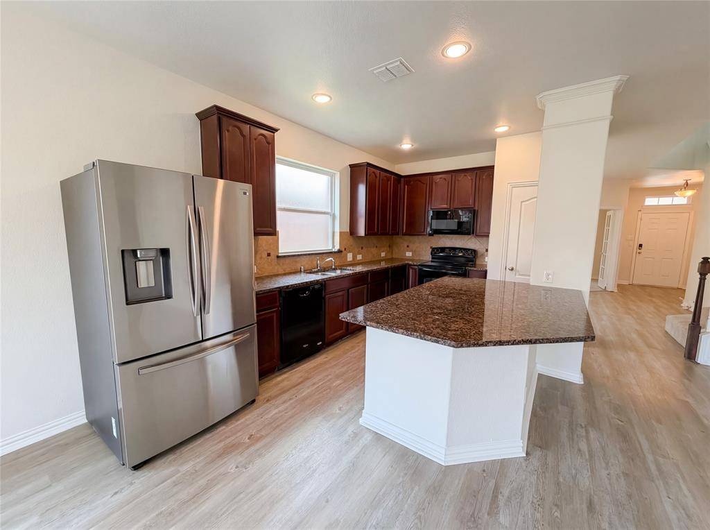 895 Honey Locust Drive, Fate, TX 75087