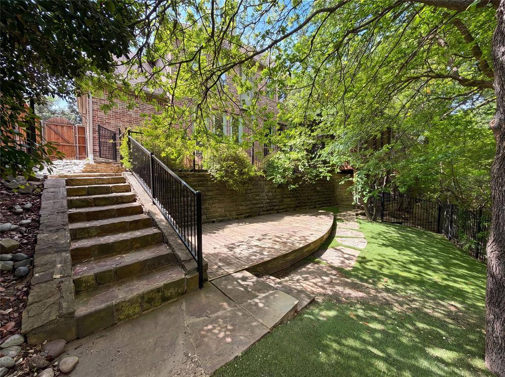 1309 Winding Brook Drive, Garland, TX 75044