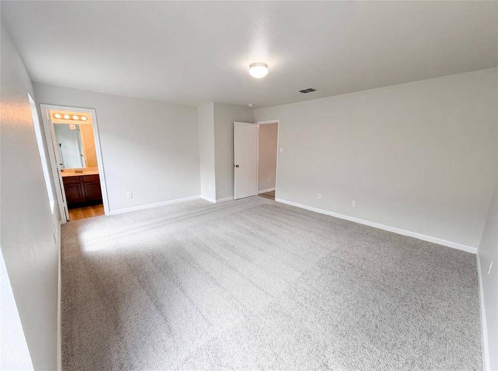 8849 Sun Haven Way, Fort Worth, TX 76244