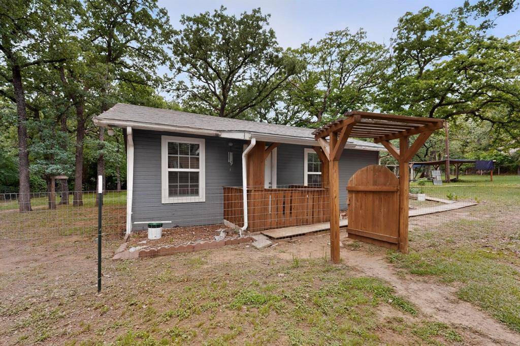 5011 Briar Patch Lane, Burleson, TX 76028
