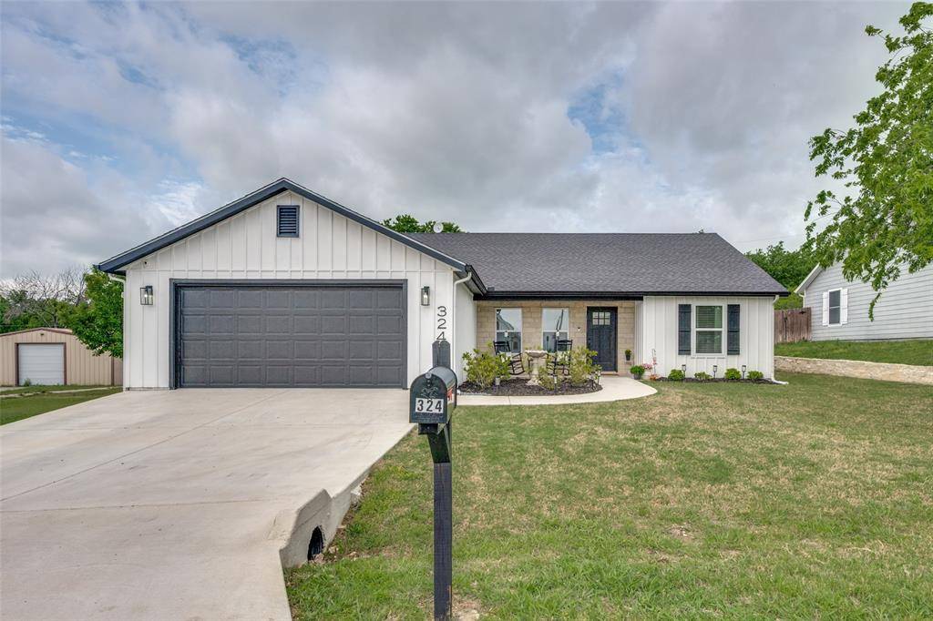 324 Hillcroft Road, Fort Worth, TX 76108