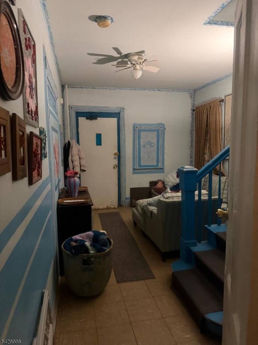 125 Washington St, East Orange City, NJ 07017