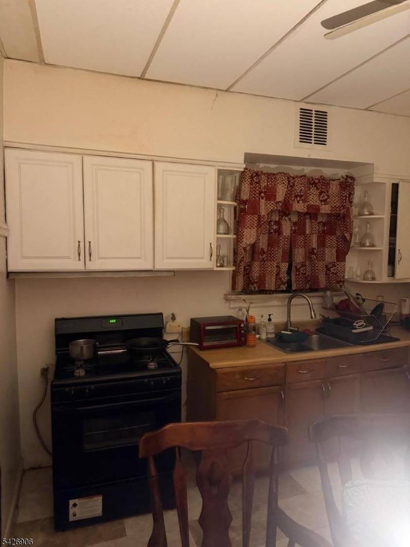 125 Washington St, East Orange City, NJ 07017