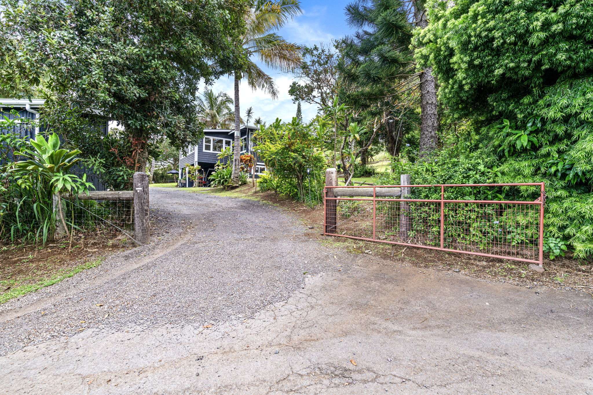 44-2806 KALANIAI RD, Honokaa, HI 96727