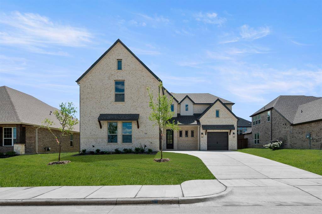 748 Brozgold Avenue, Midlothian, TX 76065