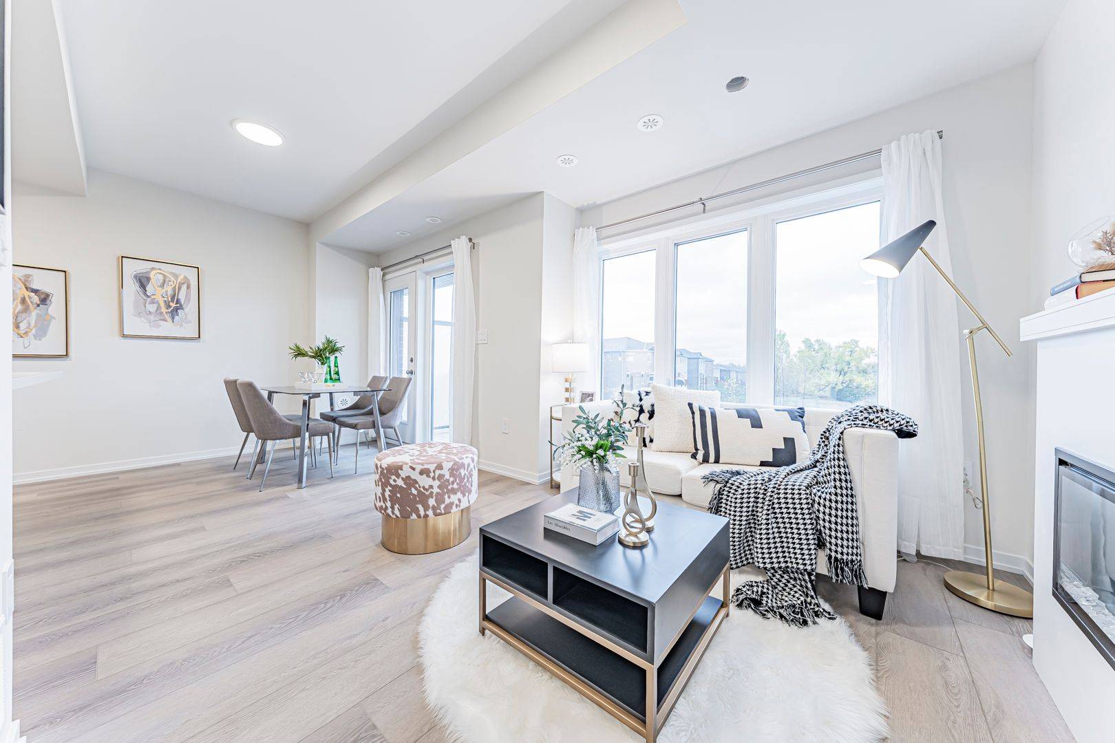 152 Matawin LN, Richmond Hill, ON L4B 0H8